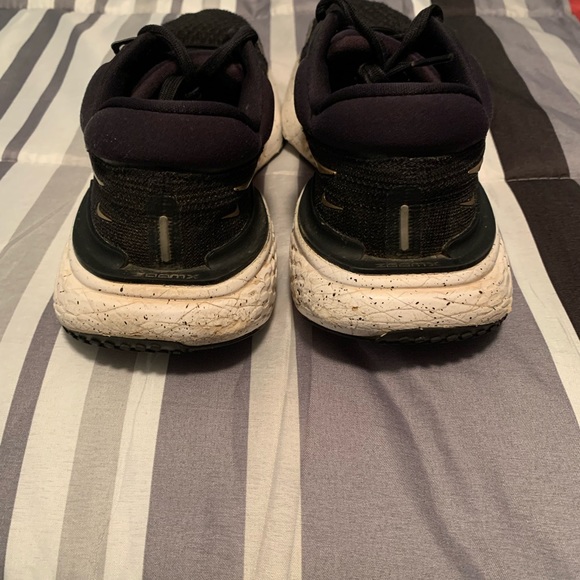 Mens Size 9 / Women’s 10.5 - Nike ZoomX Invincible Run Flyknit Black White - Picture 4 of 15